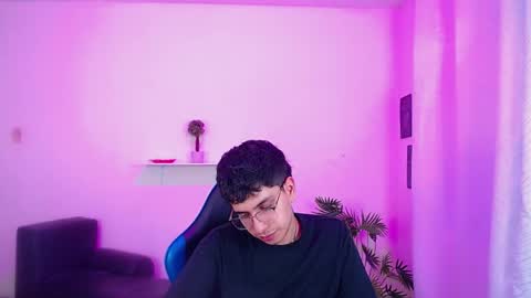 Max online show from 04.07.26