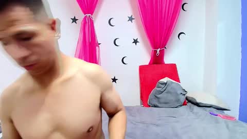 Snapshot of mabelineyesgreen303av chatting on 09.28.25 mabelineyesgreen303av online show from 09.28.25