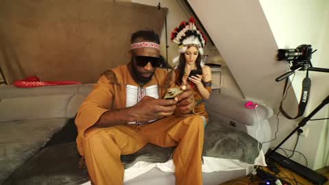 Mac Troy online show from 12.12.24