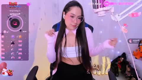 Snapshot of maca_rena_ chatting on 11.29.25 MacarenaIndependent model online show from 11.29.25