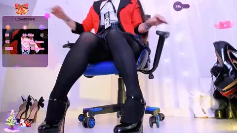 Snapshot of maca_rena_ chatting on 12.13.25 MacarenaIndependent model online show from 12.13.25