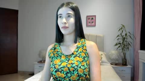 Snapshot of macarena_vallejo_ chatting on 04.12.26 Macarena online show from 04.12.26