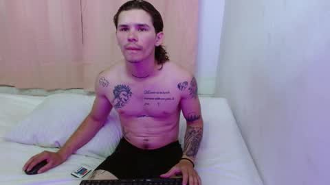 Snapshot of machine_gun27 chatting on 01.28.25 machine_gun27 online show from 01.28.25