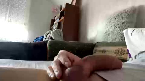 Snapshot of macho9385 chatting on 09.23.25 macho9385 online show from 09.23.25