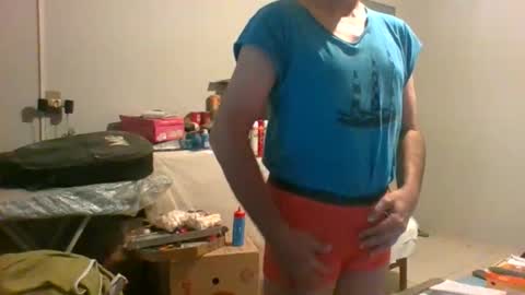 Snapshot of machoalex chatting on 05.24.26 MACHOLIVRE online show from 05.24.26