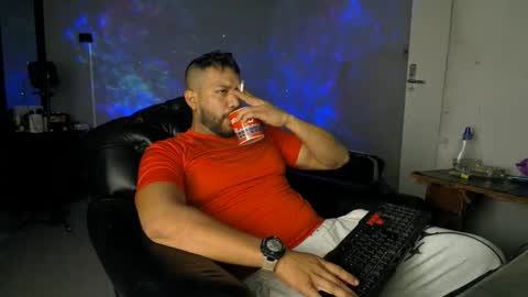 Snapshot of machohandsome chatting on 06.07.26 Javier papichulo master how do you want online show from 06.07.26