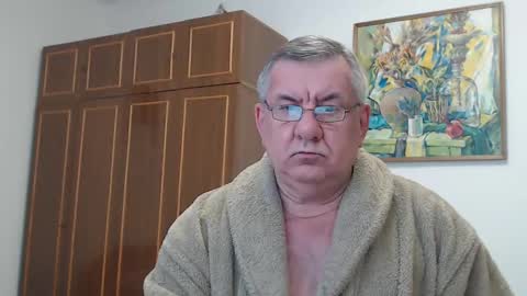 Snapshot of machomale3 chatting on 02.11.25 Macho online show from 02.11.25