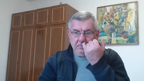 Snapshot of machomale3 chatting on 02.14.25 Macho online show from 02.14.25