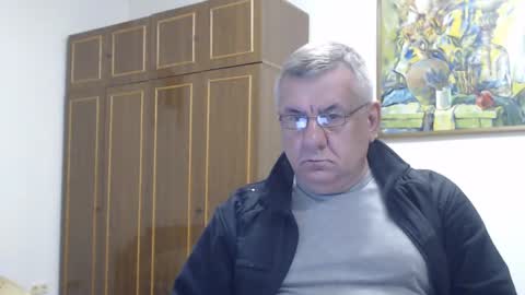 Snapshot of machomale3 chatting on 03.10.25 Macho online show from 03.10.25