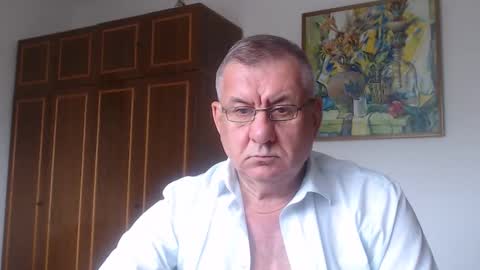 Snapshot of machomale3 chatting on 09.16.25 Macho online show from 09.16.25