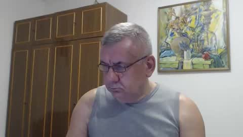 Snapshot of machomale3 chatting on 09.25.25 Macho online show from 09.25.25