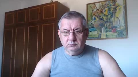 Snapshot of machomale3 chatting on 09.26.25 Macho online show from 09.26.25