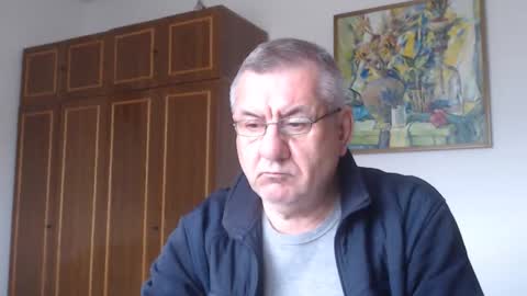 Snapshot of machomale3 chatting on 10.03.25 Macho online show from 10.03.25