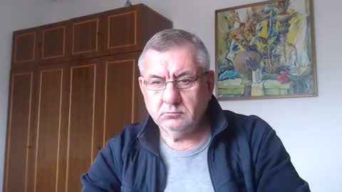 Snapshot of machomale3 chatting on 10.05.25 Macho online show from 10.05.25