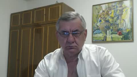 Snapshot of machomale3 chatting on 12.02.25 Macho online show from 12.02.25