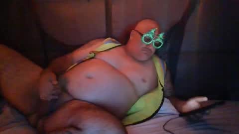 Snapshot of machuelbibliotecario chatting on 12.02.24 machu el bibliotecario online show from 12.02.24