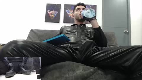 instagram mackdanielsx online show from 08.05.26