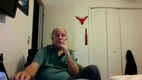 Snapshot of mackdocc001 chatting on 06.25.26 mackdocc001 online show from 06.25.26