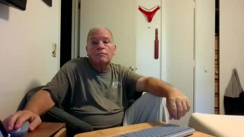 Snapshot of mackdocc001 chatting on 06.30.26 mackdocc001 online show from 06.30.26