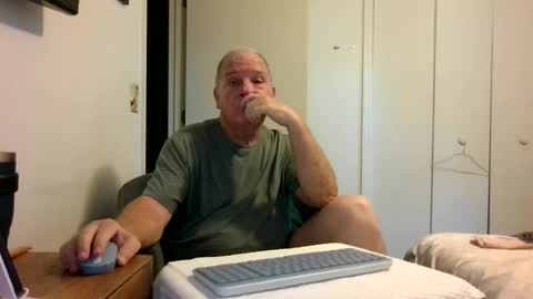 Snapshot of mackdocc001 chatting on 07.18.26 mackdocc001 online show from 07.18.26