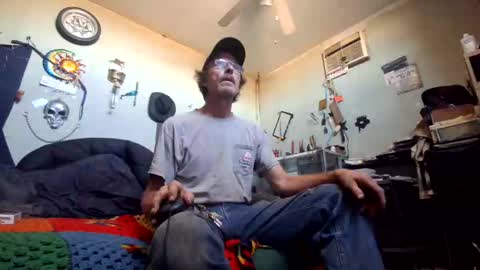 Snapshot of mackdog1369 chatting on 11.16.25 mackdog1369 online show from 11.16.25