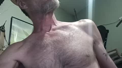 Snapshot of mackdog1369 chatting on 06.30.26 mackdog1369 online show from 06.30.26