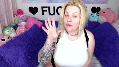 Mackenzie Wolfe online show from 05.22.26
