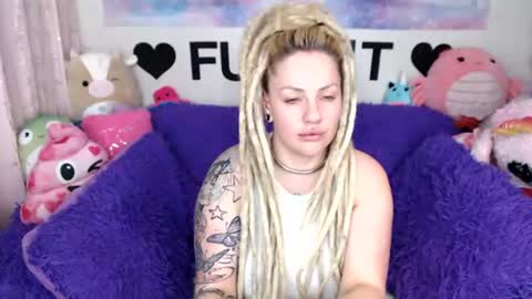Mackenzie Wolfe online show from 06.13.26