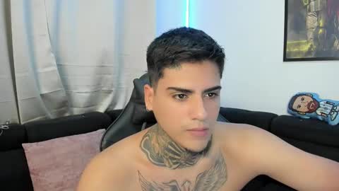 Snapshot of mad_maxxx1 chatting on 02.28.25 max online show from 02.28.25