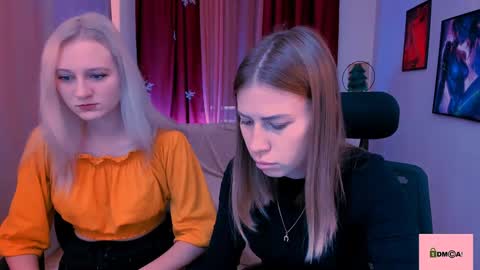 Snapshot of madam_ulis chatting on 12.22.24 Ulis online show from 12.22.24