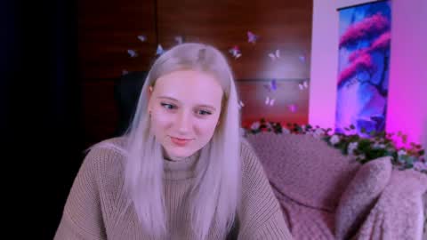 Snapshot of madam_ulis chatting on 12.28.24 Ulis online show from 12.28.24