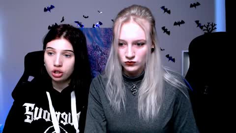 Snapshot of madam_ulis chatting on 01.05.25 Ulis online show from 01.05.25