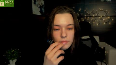 Snapshot of madam_ulis chatting on 01.07.25 Ulis online show from 01.07.25