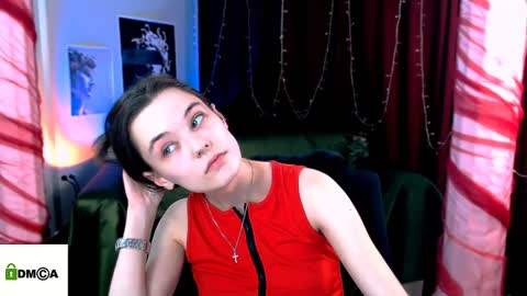 Snapshot of madam_ulis chatting on 01.08.25 Ulis online show from 01.08.25