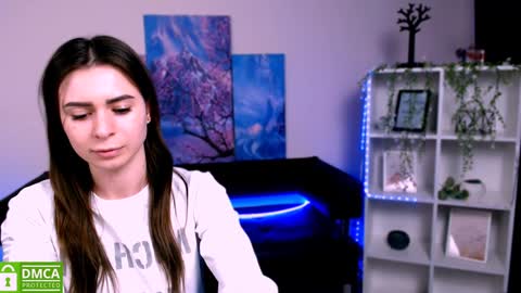 Snapshot of madam_ulis chatting on 01.16.25 Ulis online show from 01.16.25