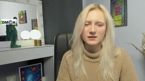 Snapshot of madam_ulis chatting on 02.03.25 Ulis online show from 02.03.25