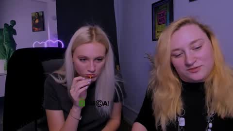 Snapshot of madam_ulis chatting on 02.10.25 Ulis online show from 02.10.25