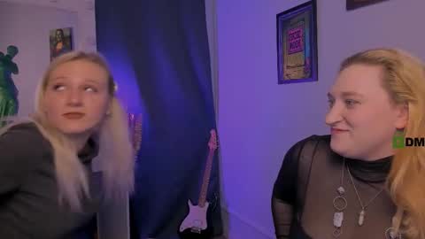 Snapshot of madam_ulis chatting on 02.11.25 Ulis online show from 02.11.25