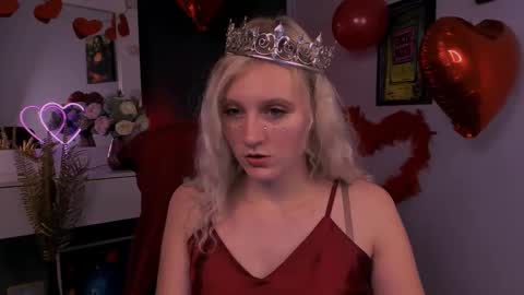 Snapshot of madam_ulis chatting on 02.14.25 Ulis online show from 02.14.25