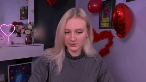 Snapshot of madam_ulis chatting on 02.18.25 Ulis online show from 02.18.25