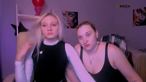 Snapshot of madam_ulis chatting on 02.20.25 Ulis online show from 02.20.25