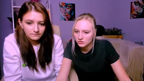 Snapshot of madam_ulis chatting on 02.21.25 Ulis online show from 02.21.25