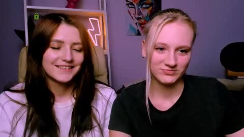 Snapshot of madam_ulis chatting on 02.21.25 Ulis online show from 02.21.25