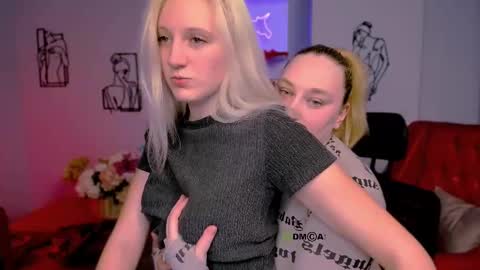 Snapshot of madam_ulis chatting on 02.24.25 Ulis online show from 02.24.25