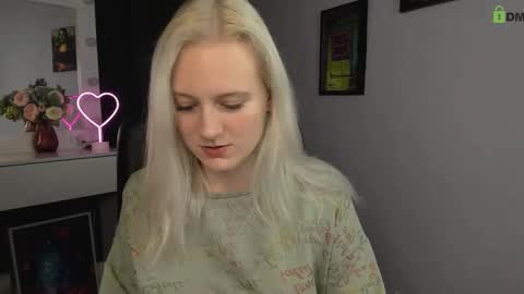 Snapshot of madam_ulis chatting on 03.06.25 Ulis online show from 03.06.25