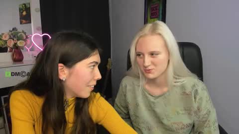 Snapshot of madam_ulis chatting on 03.06.25 Ulis online show from 03.06.25