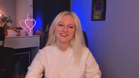 Snapshot of madam_ulis chatting on 03.11.25 Ulis online show from 03.11.25