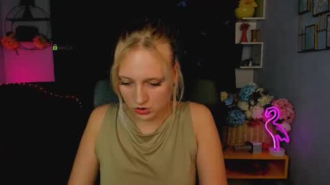 Snapshot of madam_ulis chatting on 09.11.25 Ulis online show from 09.11.25