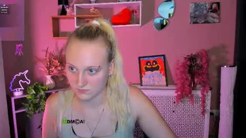 Snapshot of madam_ulis chatting on 07.30.26 Ulis online show from 07.30.26