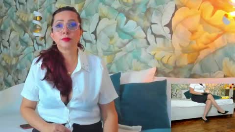 Snapshot of madame_angelic_1 chatting on 05.07.26 Madam Angelic online show from 05.07.26